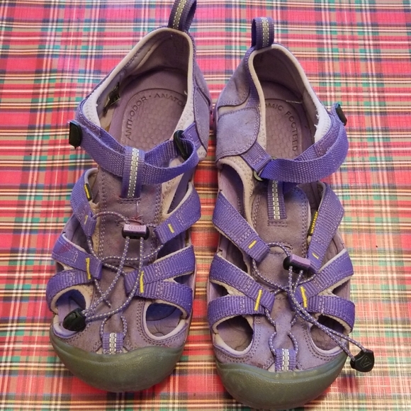 Shoes - Keen Purple Sz 8 Keens GUC